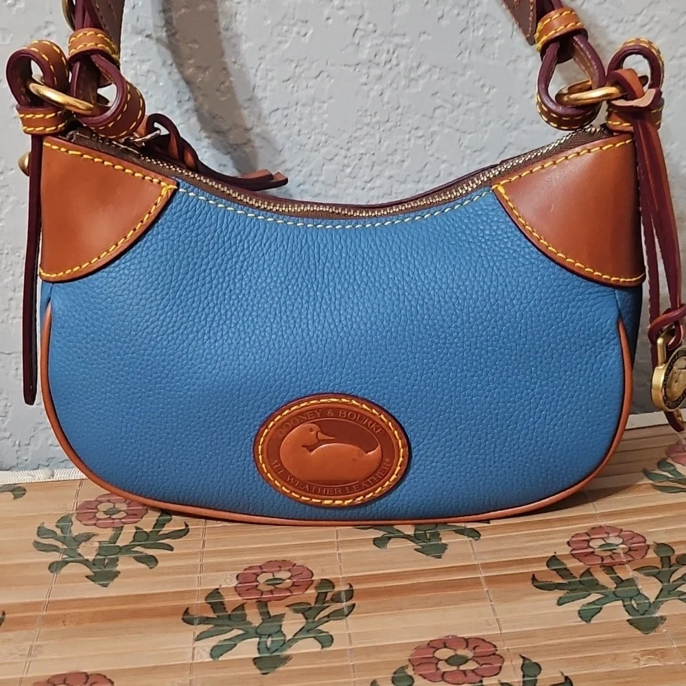 Dooney & Bourke All Weather Leather 3.0 Demi Shoulder Bag - Picture 2 of 8